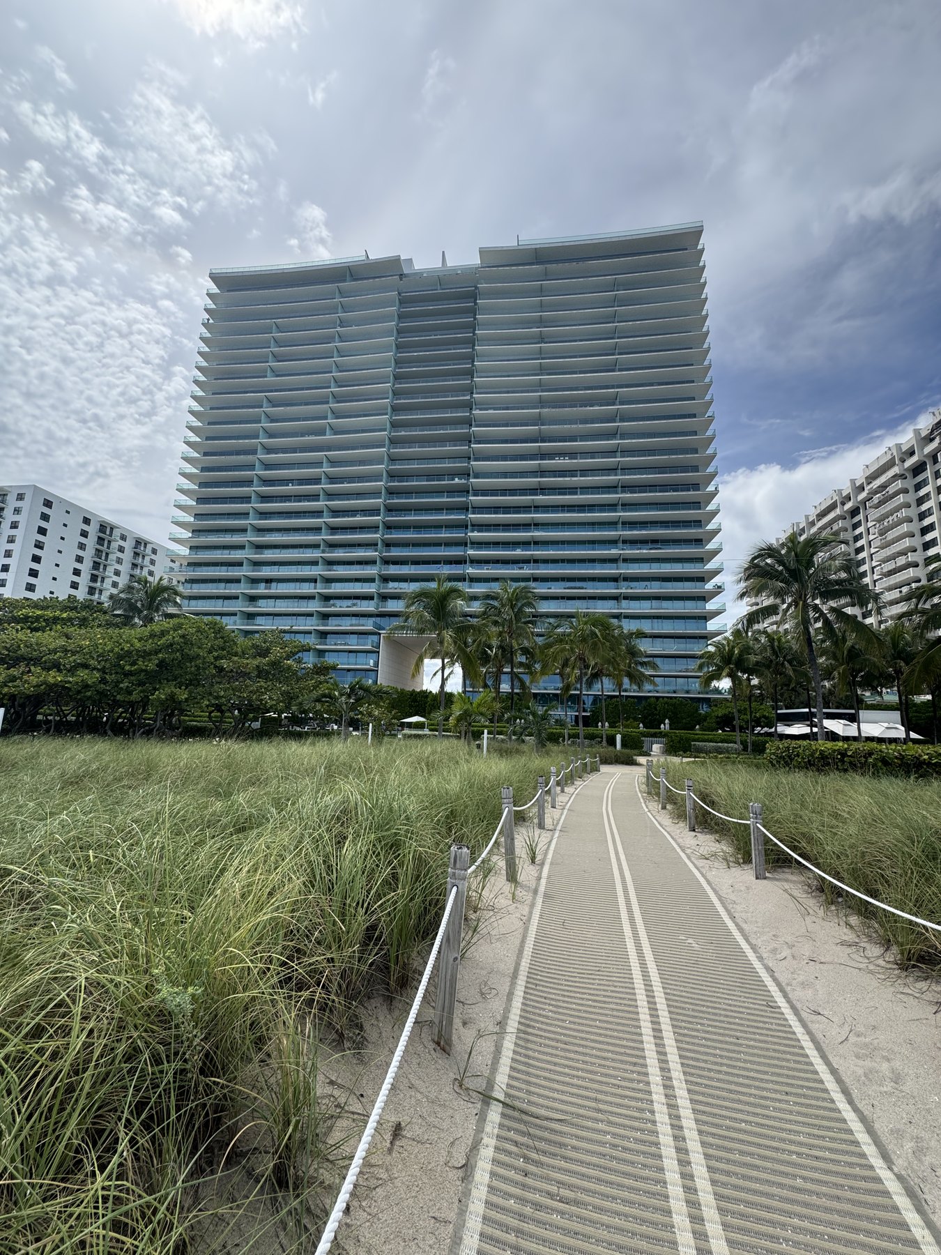 Oceana Bal Harbour: Sales, Areas and Works, Verified